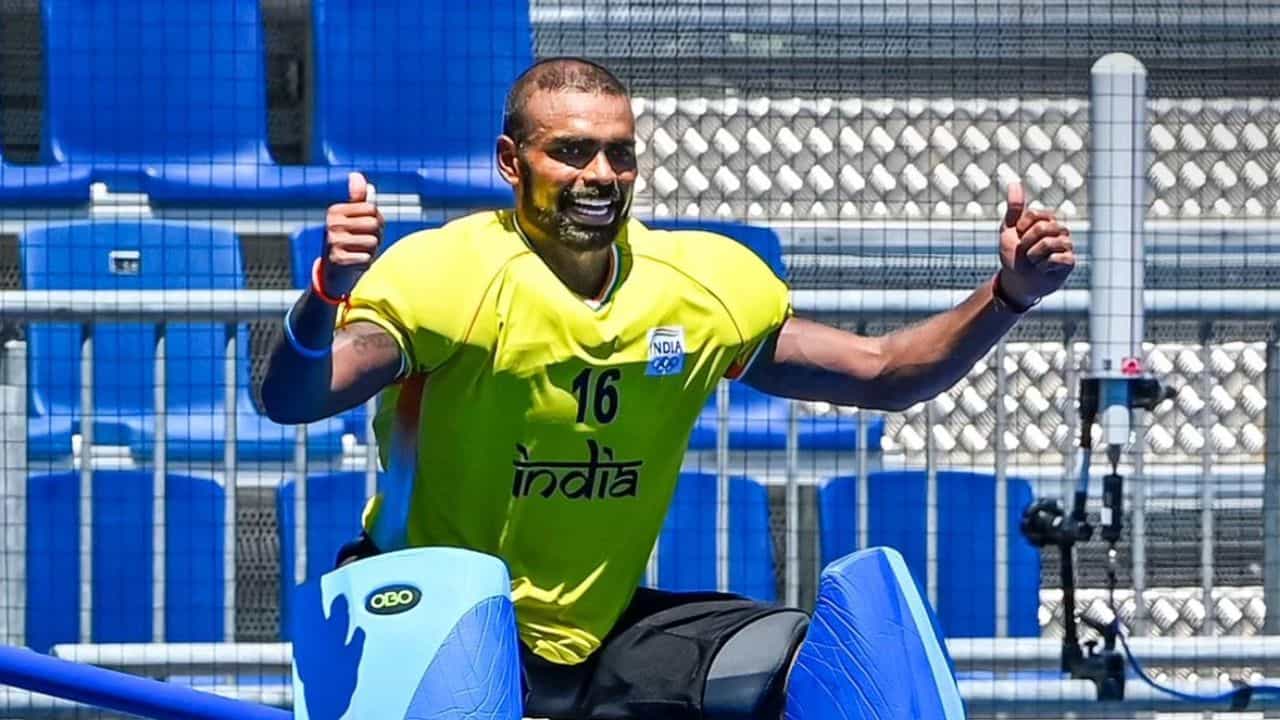 PR Sreejesh Retirement : ആ അധ്യായത്തിന് പാരീസിൽ അവസാനം കുറിക്കുന്നു; പി ആർ ശ്രീജേഷ് ഒളിമ്പിക്സിന് ശേഷം വിരമിക്കുന്നു PR Sreejesh Retirement : ആ അധ്യായത്തിന് പാരീസിൽ അവസാനം കുറിക്കുന്നു; പി ആർ ശ്രീജേഷ് ഒളിമ്പിക്സിന് ശേഷം വിരമിക്കുന്നു