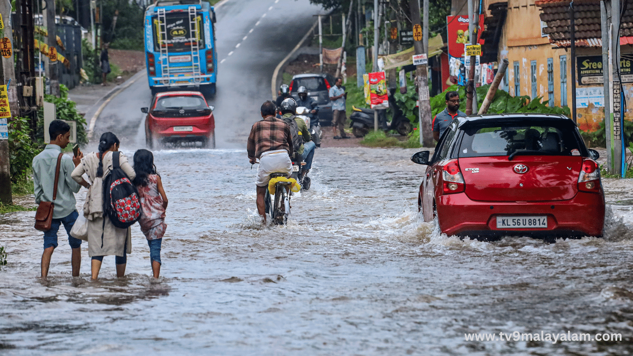 Kerala Rain Alert: സംസ്ഥാനത്ത് മഴ തുടരുന്നു...; ഏഴ് ജില്ലകളിൽ വിദ്യാഭ്യാസ സ്ഥാപനങ്ങൾക്ക് ഇന്ന് അവധി