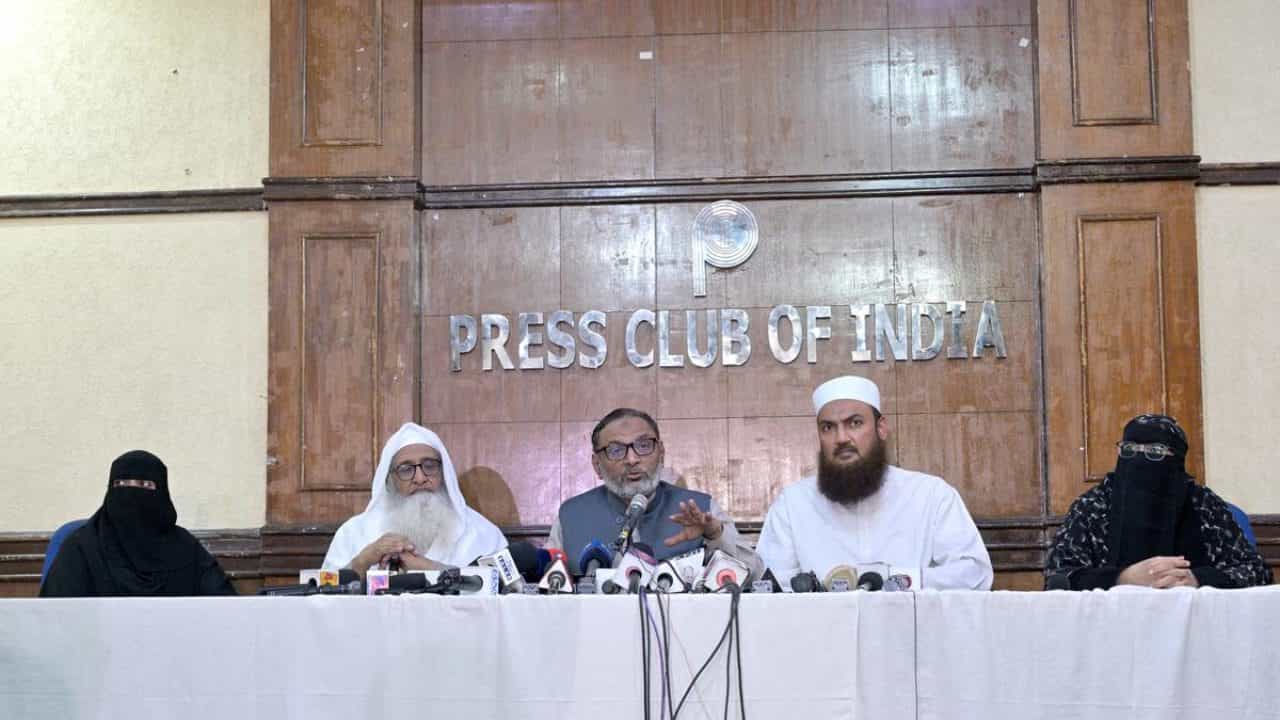 Right To Maintenance : ഇസ്ലാമിക നിയമത്തിന് വിരുദ്ധം; ജീവനാംശ വിധിക്കെതിരെ മുസ്ലിം വ്യക്തിനിയമ ബോർഡ് Right To Maintenance : ഇസ്ലാമിക നിയമത്തിന് വിരുദ്ധം; ജീവനാംശ വിധിക്കെതിരെ മുസ്ലിം വ്യക്തിനിയമ ബോർഡ്