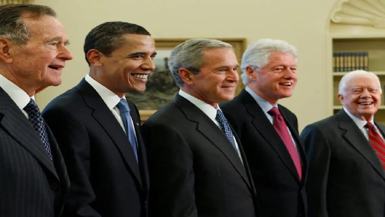 പൊതുവേ എല്ലാ രാജ്യത്തുമുള്ള ഭരണാധികാരികളെല്ലാം പ്രായം ചെന്നവരായിരിക്കും. ഇതിനെതിരെ വിമര്ശനങ്ങളും ഉണ്ടാകാറുണ്ട്. ഈ ലോകം തന്നെ ഭരിക്കുന്ന അമേരിക്കയുടെയും സ്ഥിതി വ്യത്യസ്തമല്ല. അവിടെ ഭരിക്കുന്നവര്ക്കും ഭരിച്ചവര്ക്കും നല്ല പ്രായമുണ്ടായിരുന്നു. അതില് ചിലയാളുകളെ പരിചയപ്പെടാം.
Image: Social Media