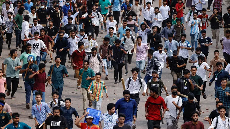 Bangladesh Students Protest :  അവർ 17 ദിവസമായി തെരുവിലാണ്… ബം​ഗ്ലാദേശിൽ വിദ്യാർത്ഥികൾ പ്രതിഷേധിക്കാൻ കാരണമെന്ത്?