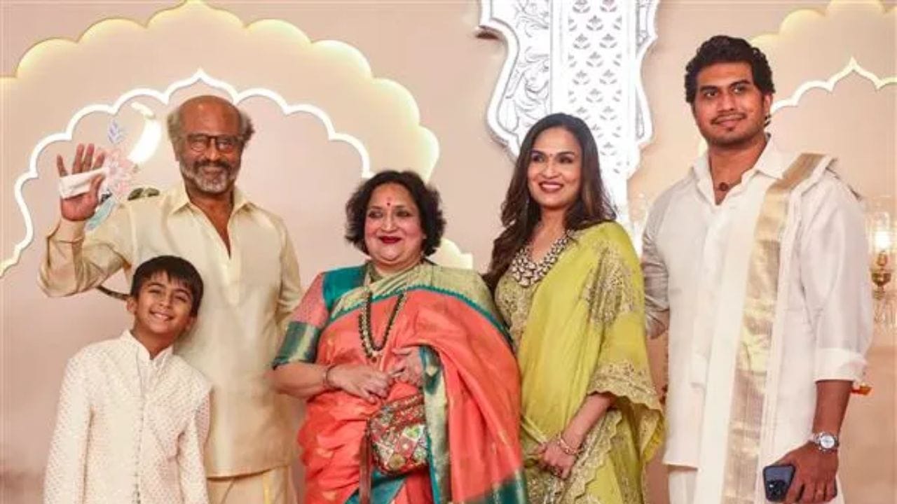 രജനികാന്തും കുടുംബവും. ബോളിവുഡ് താരം അനിൽ കപൂറിനൊപ്പം നൃത്തം ചെയ്ത രജനി വൈറലായിരുന്നു. 