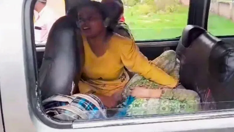 Suffocation Claustrophobia : ഹഥ്റസ് ദുരന്തത്തിൽ ആളുകൾ മരിക്കാൻ ക്ലോസ്ട്രോഫോബിയയും കാരണമായി; വിശദീകരണവുമായി വിദഗ്ധർ Suffocation Claustrophobia : ഹഥ്റസ് ദുരന്തത്തിൽ ആളുകൾ മരിക്കാൻ ക്ലോസ്ട്രോഫോബിയയും കാരണമായി; വിശദീകരണവുമായി വിദഗ്ധർ
