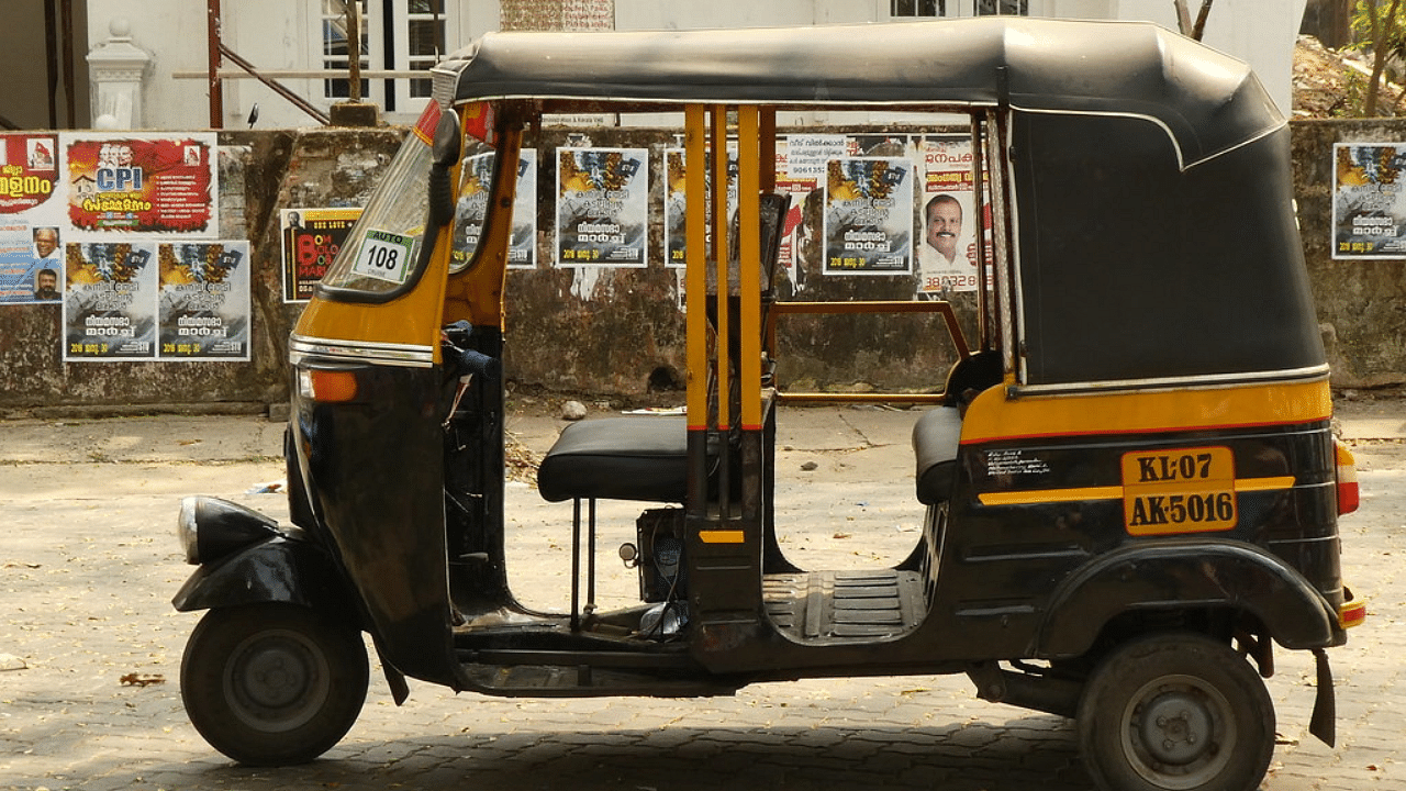 Autorickshaw Permit: നാടെങ്ങും ഓടാം! ഓട്ടോറിക്ഷ പെർമിറ്റിൽ ഇളവ്; തീരുമാനം സംസ്ഥാന ട്രാൻസ്ഫോർട്ട് അതോറിറ്റിയുടേത്