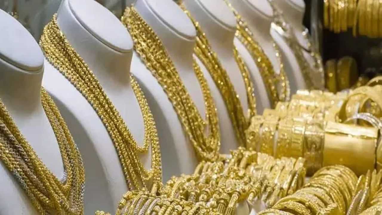 Kerala Gold Price: കിട്ടാകനിയാകുമോ സ്വര്‍ണം; ഒട്ടും കുറയാതെ സ്വര്‍ണവില