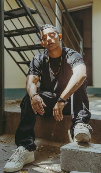 ഇന്ത്യൻ ക്രിക്കറ്റ് താരം ഹാർദിക് പാണ്ഡ്യ, അമേരിക്കൻ റാപ്പർ പ്രോജെക്ട് റാറ്റ്, ബോളിവുഡ് താരം രാഘവ് ജുയൽ തുടങ്ങിയ നിരവധി പേരാണ് ഗാനത്തിന് ആശംസകൾ അറിയിച്ചിട്ടുള്ളത്. ഇതിനോടകം ഈ റാപ്പ് ഗാനം യുട്യൂബിൽ 20 മില്യണിൽ (രണ്ട് കോടി) അധികം പേർ കണ്ടു കഴിഞ്ഞു. (Image Courtesy : Hanumankind Instagram)