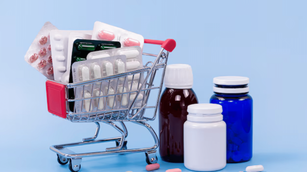 Karunya Pharmacies: കാൻസർ മരുന്നുകൾ കുറഞ്ഞ വിലയ്ക്ക് കാരുണ്യ ഫാർമസികളിൽ; നാളെ മുതൽ ലഭ്യമാക്കും