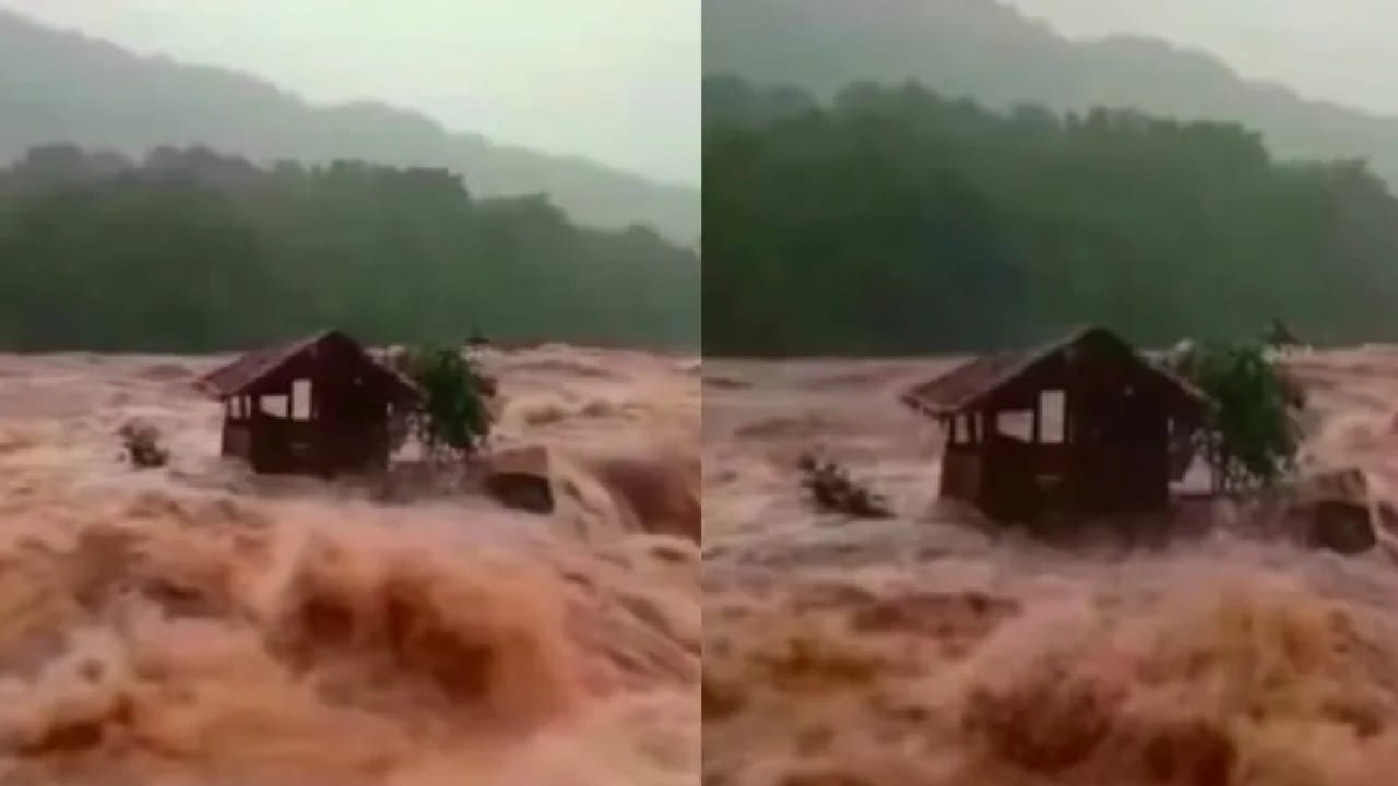 ഇപ്പോഴിതാ കനത്ത മലവെള്ളപ്പാച്ചിലിലും ഒന്ന് കുലുങ്ങുക പോലും ചെയ്യാതെ നെഞ്ചുവിരിച്ചു നില്‍ക്കുന്ന ആ കാവല്‍മാടമാണ് സോഷ്യല്‍ മീഡിയയില്‍ ശ്രദ്ധ നേടുന്നത്. 
Instagram Image