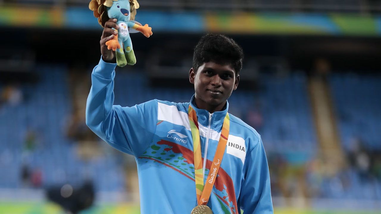 അമ്പെയ്ത്ത് താരം ശീതൾ ദേവി, ഷൂട്ടർ അവാനി ലെഖാറ, ഹൈ ജമ്പ് താരം മാരിയപ്പൻ തങ്കവേലു തുടങ്ങി വിവിധ താരങ്ങളുമായി അദ്ദേഹം സംവദിച്ചു. ഒരു മണിക്കൂറോളം നീണ്ട കൂടിക്കാഴ്ചയിൽ റെക്കോർഡുകൾ തകർത്ത് നിരവധി മെഡലുകളുമായി തിരികെവരാനാവട്ടെ എന്ന് അദ്ദേഹം ആശംസിച്ചു.