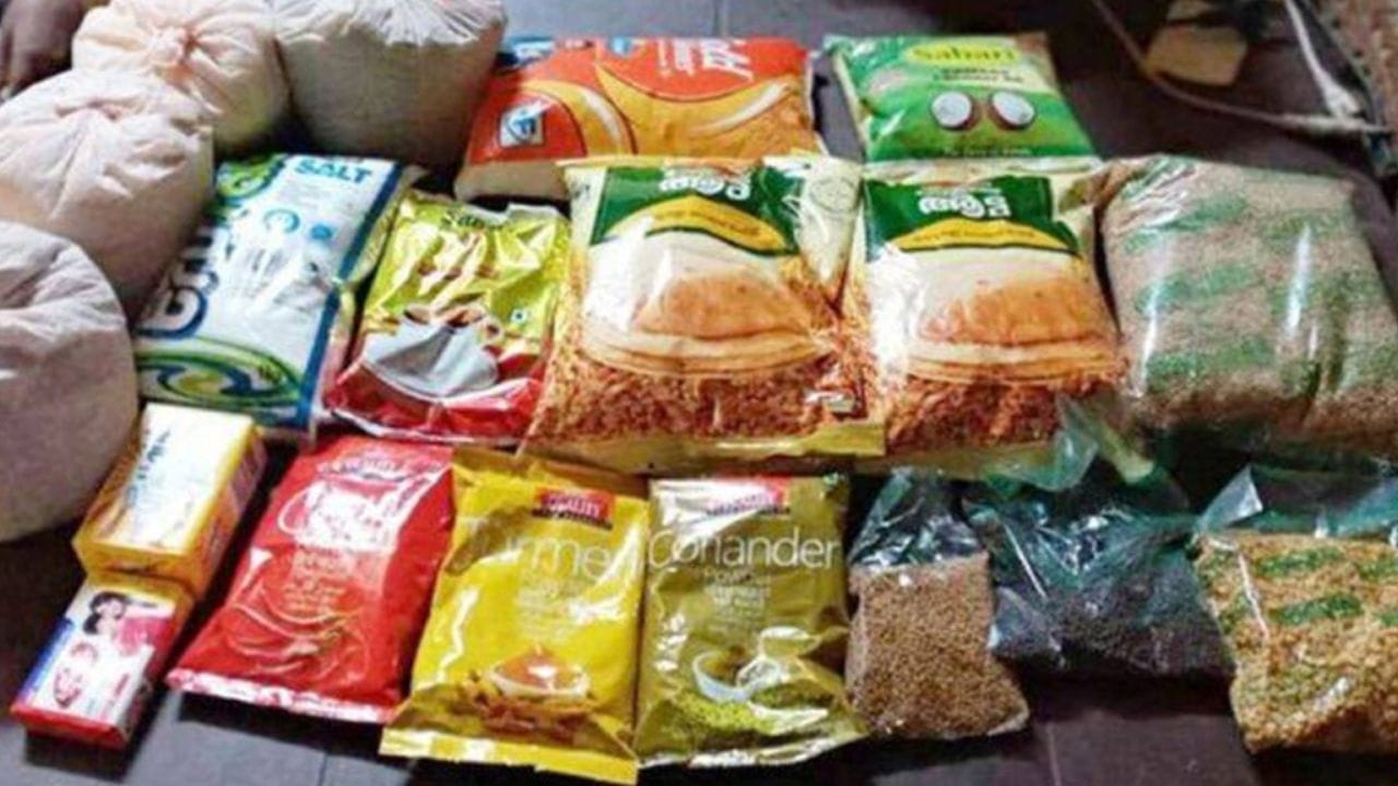 ഈ വര്‍ഷത്തെ ഓണക്കിറ്റ് വിതരണം സെപ്റ്റംബര്‍ ആറ് മുതല്‍ ആരംഭിക്കുമെന്ന് റിപ്പോര്‍ട്ടുകള്‍. മാവേലി സ്‌റ്റോറുകള്‍ വഴിയായിരിക്കും അര്‍ഹതപ്പെട്ടവരിലേക്ക് എത്തിക്കുന്നത്.
(Social Media Image)