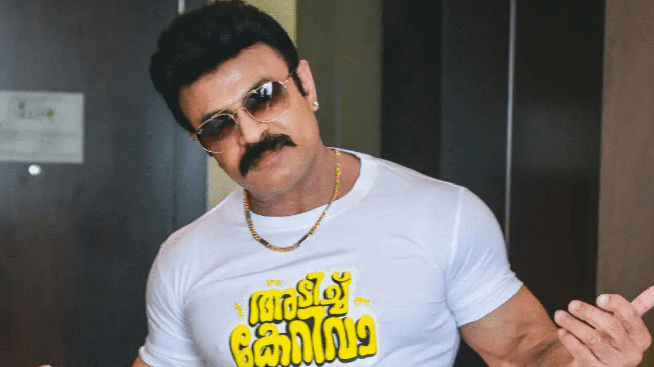 Riyaz Khan: ‘രാത്രിയിൽ വിളിച്ച് അശ്ലീലം പറഞ്ഞു…?; നടൻ റിയാസ് ഖാനെതിരെ ഗുരുതര ആരോപണവുമായി യുവനടി Riyaz Khan: ‘രാത്രിയിൽ വിളിച്ച് അശ്ലീലം പറഞ്ഞു…?; നടൻ റിയാസ് ഖാനെതിരെ ഗുരുതര ആരോപണവുമായി യുവനടി