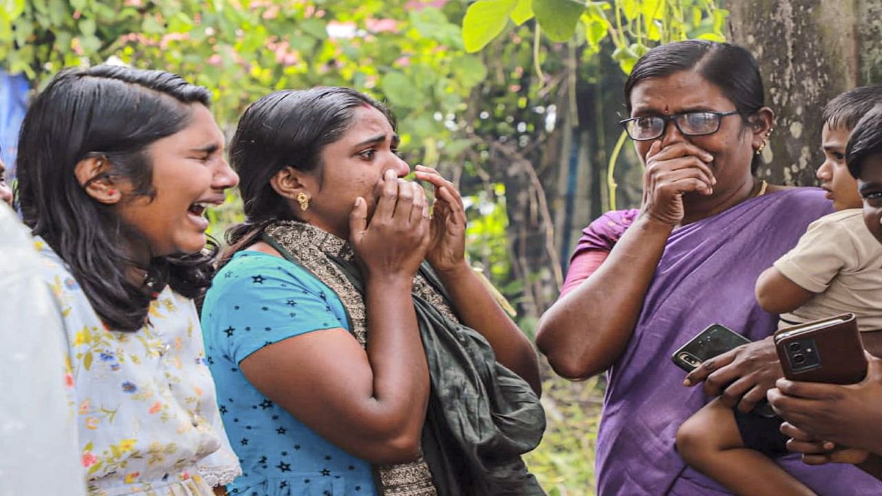 Wayanad Landslides: വയനാട് ദുരന്തത്തില്‍ അനാഥരായ കുട്ടികളെ ആര്‍ക്കും ദത്തെടുക്കാമോ? നിയമങ്ങള്‍ ഇങ്ങനെ