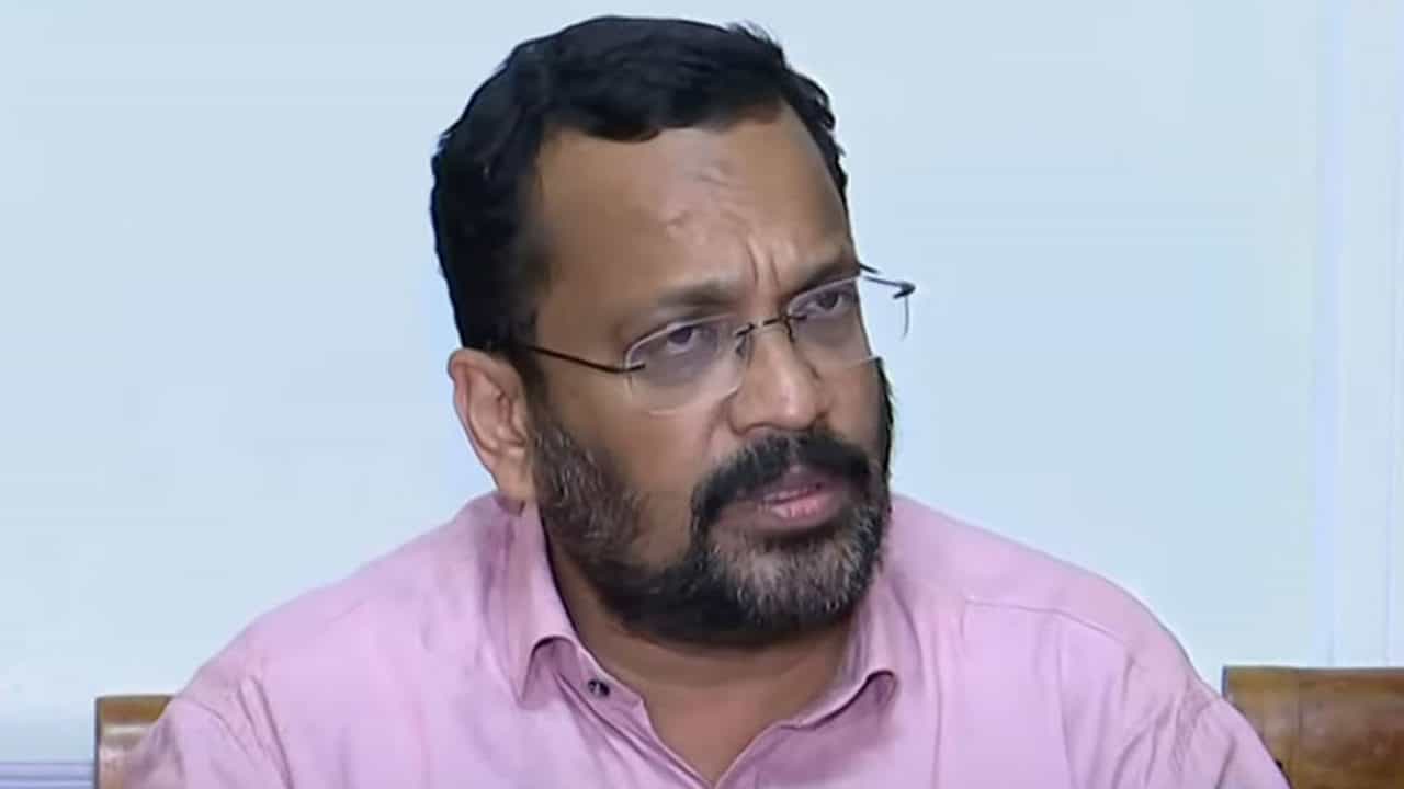 Wayanad Landslide : ഇനിയും തിരിച്ചറിയാത്ത 31 മൃതദേഹങ്ങൾ ഇന്ന് സംസ്കരിക്കുമെന്ന് മന്ത്രി കെ രാജൻ Wayanad Landslide : ഇനിയും തിരിച്ചറിയാത്ത 31 മൃതദേഹങ്ങൾ ഇന്ന് സംസ്കരിക്കുമെന്ന് മന്ത്രി കെ രാജൻ
