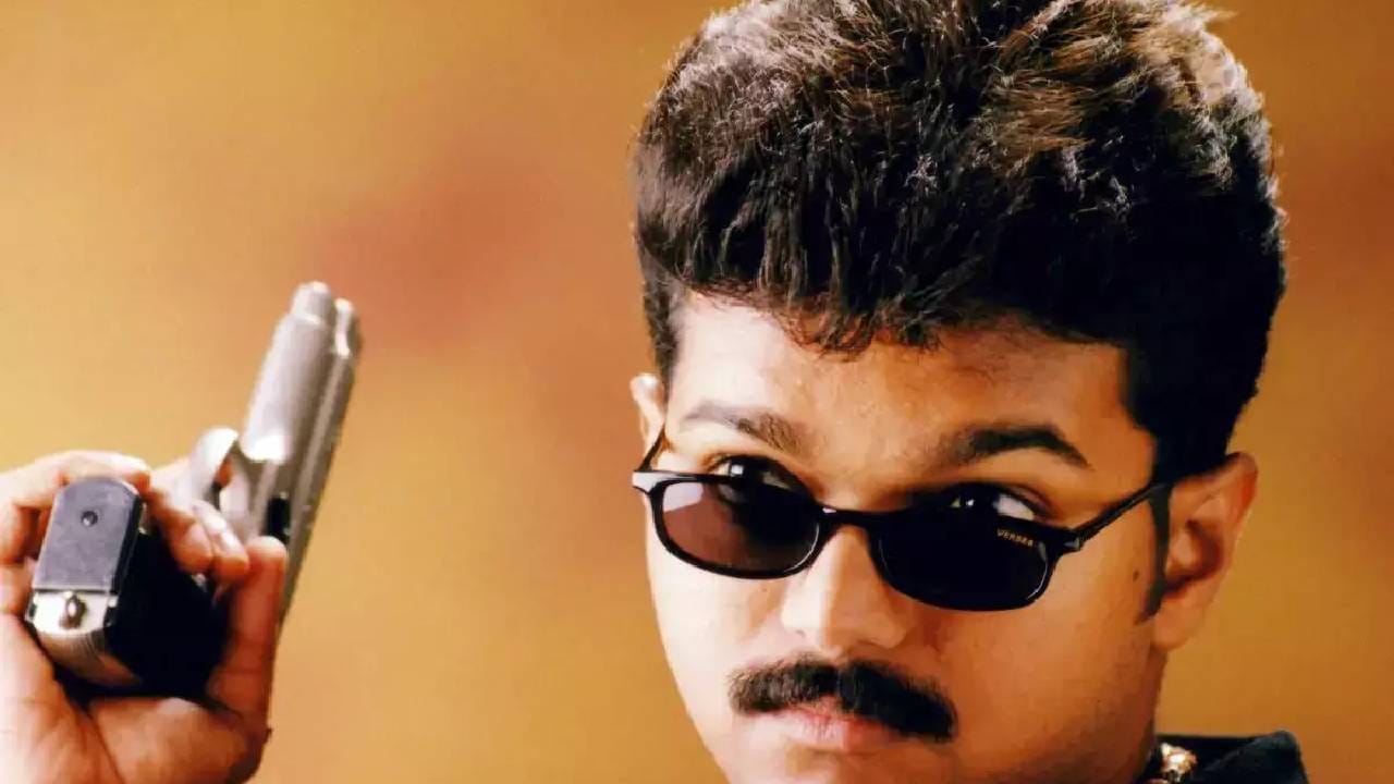 എ വെങ്കടേഷ് സംവിധാനം ചെയ്ത ചിത്രമാണ് ഭഗവതി. ഗ്യാങ്സ്റ്റർ ആക്ഷൻ വിഭാഗത്തിൽ കഥ പറഞ്ഞ സിനിമയിൽ റീമ സെൻ ആയിരുന്നു നായികാ കഥാപാത്രത്തെ അവതരിപ്പിച്ചത്. ജയ്, വടിവേലു, ആശിഷ് വിദ്യാർത്ഥി തുടങ്ങിയവരാണ് സിനിമയിലെ മറ്റു പ്രധാന കഥാപാത്രങ്ങളെ അവതരിപ്പിച്ചത്.