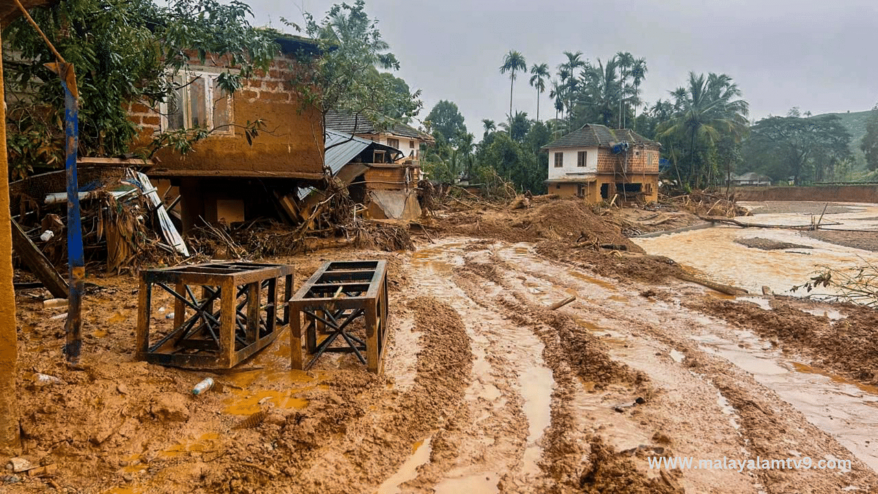 Wayanad Landslide: വയനാട് ഉരുൾപൊട്ടൽ; മേഖലയിലെ പുനരധിവാസം അതിവേഗം പൂർത്തിയാക്കുമെന്ന് മുഖ്യമന്ത്രി