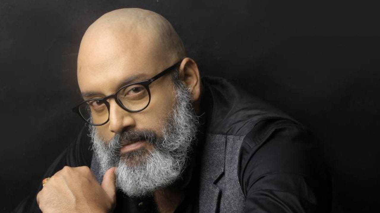 2011-ൽ ക്രിസ്ത്യൻ ബ്രദേഴ്സിലെ താരത്തിൻ്റെ കഥാപാത്രമാണ് ഇന്ന് സോഷ്യൽ മീഡിയ കൺവിൻസിങ്ങ് സ്റ്റാറാക്കിയത്, ഭാര്യയും രണ്ടു മക്കളുമടങ്ങുന്നതാണ് അദ്ദേഹത്തിൻ്റെ കുടുംബം. 
