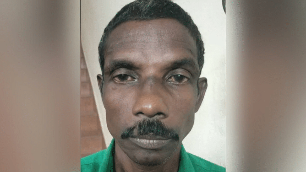 Acid Attack: വിവാഹാഭ്യർത്ഥന നിരസിച്ചു; യുവതിക്ക് നേരെ ആസിഡ് ആക്രമണം നടത്തിയ പ്രതി പിടിയിൽ Acid Attack: വിവാഹാഭ്യർത്ഥന നിരസിച്ചു; യുവതിക്ക് നേരെ ആസിഡ് ആക്രമണം നടത്തിയ പ്രതി പിടിയിൽ