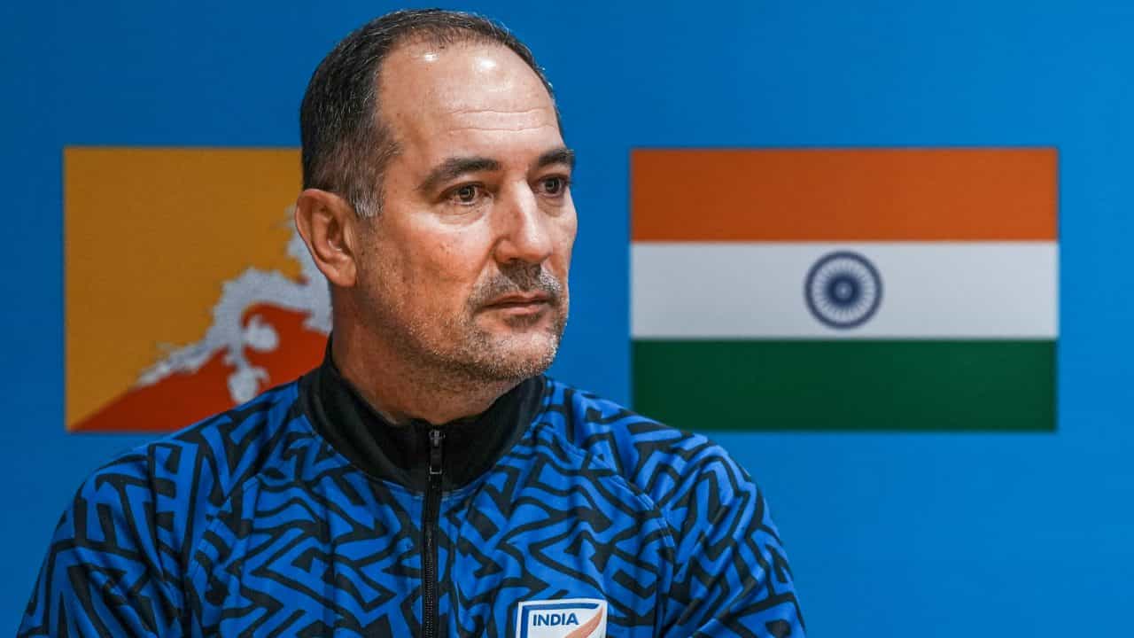 Igor Stimac : ഒടുവിൽ ഒത്തുതീർപ്പ്; ഇഗോർ സ്റ്റിമാച്ചിന് എഐഎഫ്എഫ് നഷ്ടപരിഹാരം നൽകുക കോടികൾ Igor Stimac : ഒടുവിൽ ഒത്തുതീർപ്പ്; ഇഗോർ സ്റ്റിമാച്ചിന് എഐഎഫ്എഫ് നഷ്ടപരിഹാരം നൽകുക കോടികൾ
