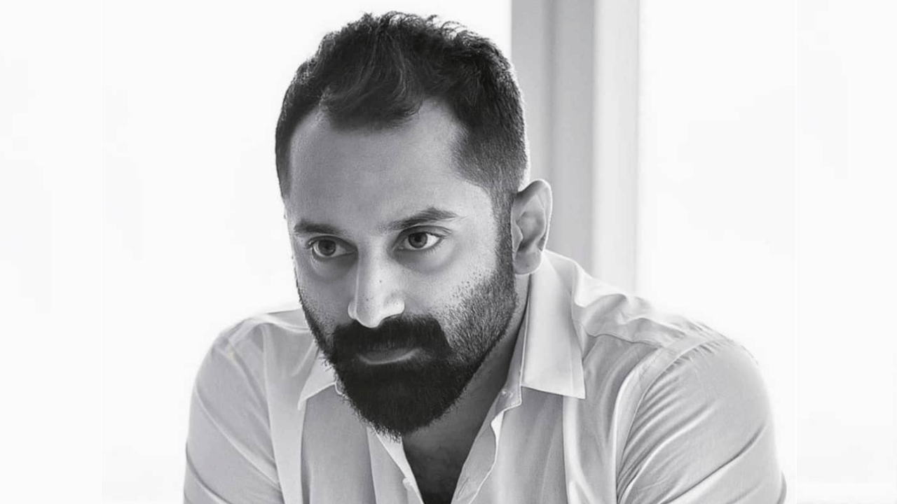 ഇംതിയാസ് അലിയുടെ പുതിയ ചിത്രത്തിലൂടെയാണ് ഫഹദ് ബോളിവുഡിൽ അരങ്ങേറ്റം കുറിക്കുന്നത് എന്നാണ് റിപ്പോർട്ട്. കുറച്ച് മാസങ്ങളായി ഫഹദും ഇംതിയാസ് അലിയും തമ്മിൽ സിനിമയുടെ ചർച്ചകൾ നടന്നു വരുന്നതായാണ് വിവരം.