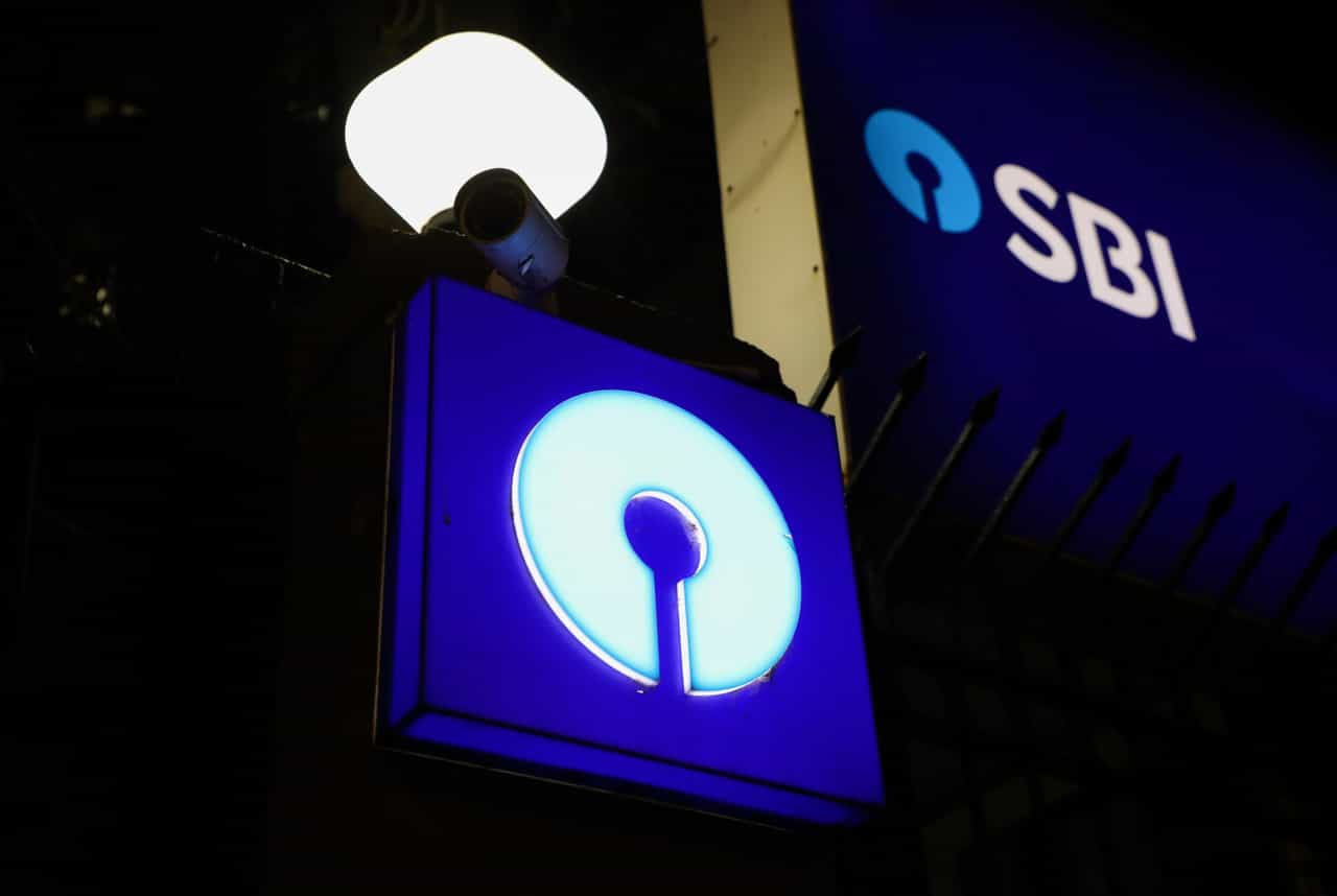 SBI ASHA Scholarship: എസ്ബിഐയുടെ ആശാ സ്കോളർഷിപ്പ്; എപ്പോൾ, എങ്ങനെ അപേക്ഷിക്കാം SBI ASHA Scholarship: എസ്ബിഐയുടെ ആശാ സ്കോളർഷിപ്പ്; എപ്പോൾ, എങ്ങനെ അപേക്ഷിക്കാം