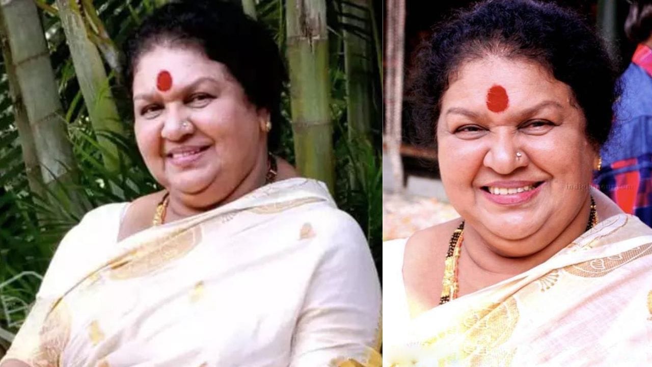 മലയാളത്തിന്റെ സ്വന്തം അമ്മ, കവിയൂര് പൊന്നമ്മ. നിരവധി ചിത്രങ്ങളിലാണ് അമ്മ വേഷത്തില് താരം എത്തിയത്. എല്ലാവരെയും സ്നേഹിക്കാന് മാത്രം അറിയാവുന്ന അമ്മയുടെ യഥാര്ഥ ജീവിതം അത്ര സ്നേഹം നിറഞ്ഞതായിരുന്നില്ല എന്ന് അവര് പല കുറി തുറന്നുപറഞ്ഞിട്ടുണ്ട്. (Image Credits: Social Media Image)