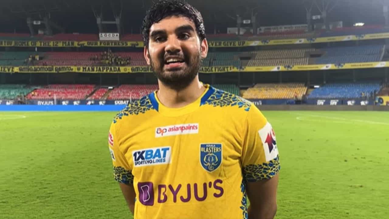 Kerala Blasters : ക്ലബിനെ അപമാനിക്കാൻ ചിലർ നടത്തുന്ന പ്രവർത്തനങ്ങൾ; വിമർശനങ്ങളോട് എണ്ണിയെണ്ണി പ്രതികരിച്ച് ബ്ലാസ്റ്റേഴ്സ് ഡയറക്ടർ Kerala Blasters : ക്ലബിനെ അപമാനിക്കാൻ ചിലർ നടത്തുന്ന പ്രവർത്തനങ്ങൾ; വിമർശനങ്ങളോട് എണ്ണിയെണ്ണി പ്രതികരിച്ച് ബ്ലാസ്റ്റേഴ്സ് ഡയറക്ടർ