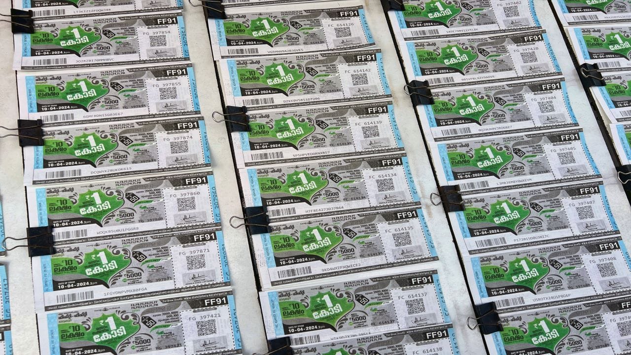 കേരള ഭാഗ്യക്കുറി (Image Credits: Creative Touch Imaging Ltd./NurPhoto via Getty Images)