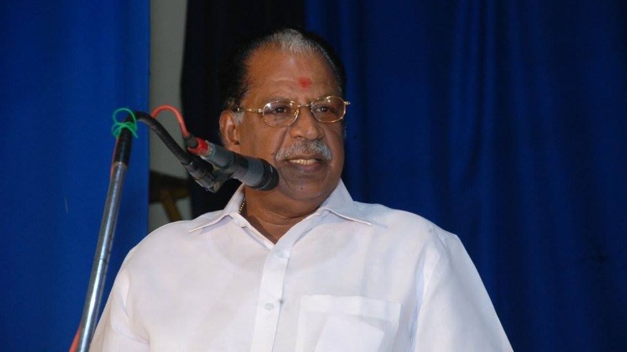 Kollam Thulasi: ‘എന്റേത് തളര്ന്ന് കിടക്കുന്ന നൂല്, ഒരു സ്ത്രീയും ആരോപണം ഉന്നയിക്കില്ല’: കൊല്ലം തുളസി Kollam Thulasi: ‘എന്റേത് തളര്ന്ന് കിടക്കുന്ന നൂല്, ഒരു സ്ത്രീയും ആരോപണം ഉന്നയിക്കില്ല’: കൊല്ലം തുളസി
