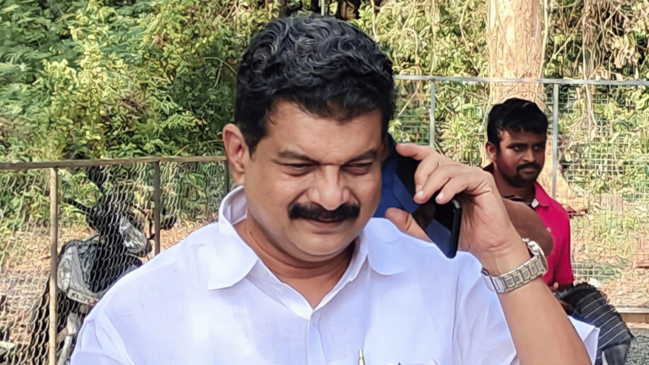 P V Anvar MLA: പാർട്ടിയാണ് എല്ലാത്തിനും മുകളിൽ, പരസ്യ പ്രസ്താവന അവസാനിപ്പിക്കുന്നു;  വെടിനിർത്തൽ പ്രഖ്യാപിച്ച് പി.വി.അൻവർ