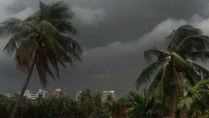 Kerala Rain Alert: ആശ്വസിക്കാൻ വരട്ടേ… മുന്നറിയിപ്പ് ഇല്ലന്നേ ഉള്ളു! ഇടിമിന്നലോടുകൂടിയ മഴ തുടരും