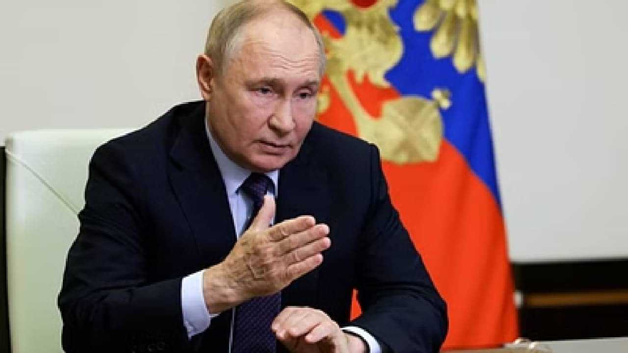 Vladimir Putin: ജോലിയുടെ ഇടവേളകളില്‍ ലൈംഗികബന്ധത്തില്‍ ഏര്‍പ്പെടൂ; വിചിത്ര നിർദേശവുമായി വ്ളാഡിമിർ പുടിൻ