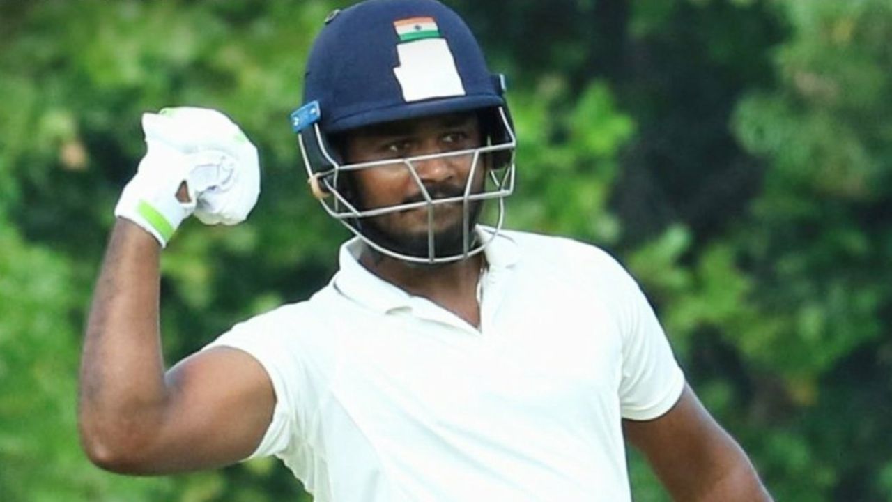 Sanju Samson : ഒറ്റയ്ക്ക് വഴി വെട്ടി വന്നവനാ! ദുലീപ് ട്രോഫിയിൽ തകർപ്പൻ സെഞ്ചുറിയുമായി സഞ്ജു സാംസൺ Sanju Samson : ഒറ്റയ്ക്ക് വഴി വെട്ടി വന്നവനാ! ദുലീപ് ട്രോഫിയിൽ തകർപ്പൻ സെഞ്ചുറിയുമായി സഞ്ജു സാംസൺ