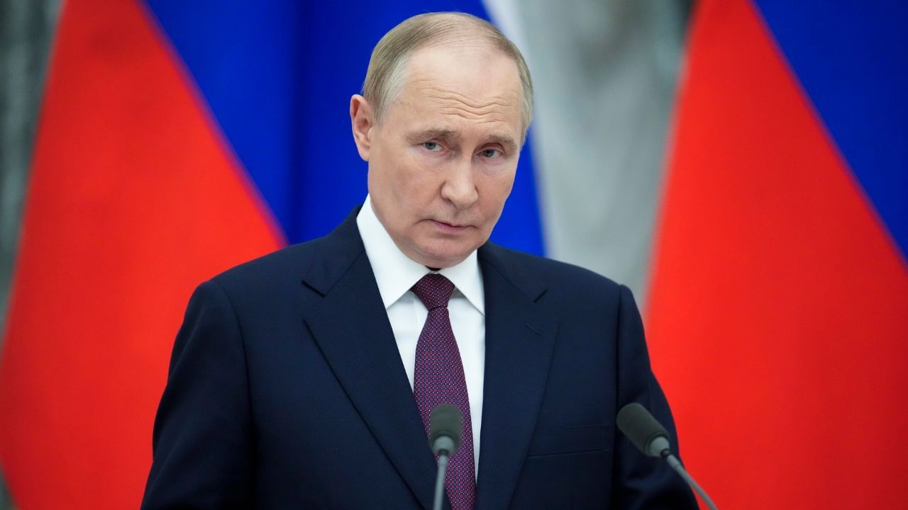 Russia-Ukraine War: ഇന്ത്യക്കും ചൈനക്കും മധ്യസ്ഥരാകാം, യുക്രൈനുമായി ചര്ച്ചയ്ക്ക് തയാര്: പുടിന് Russia-Ukraine War: ഇന്ത്യക്കും ചൈനക്കും മധ്യസ്ഥരാകാം, യുക്രൈനുമായി ചര്ച്ചയ്ക്ക് തയാര്: പുടിന്