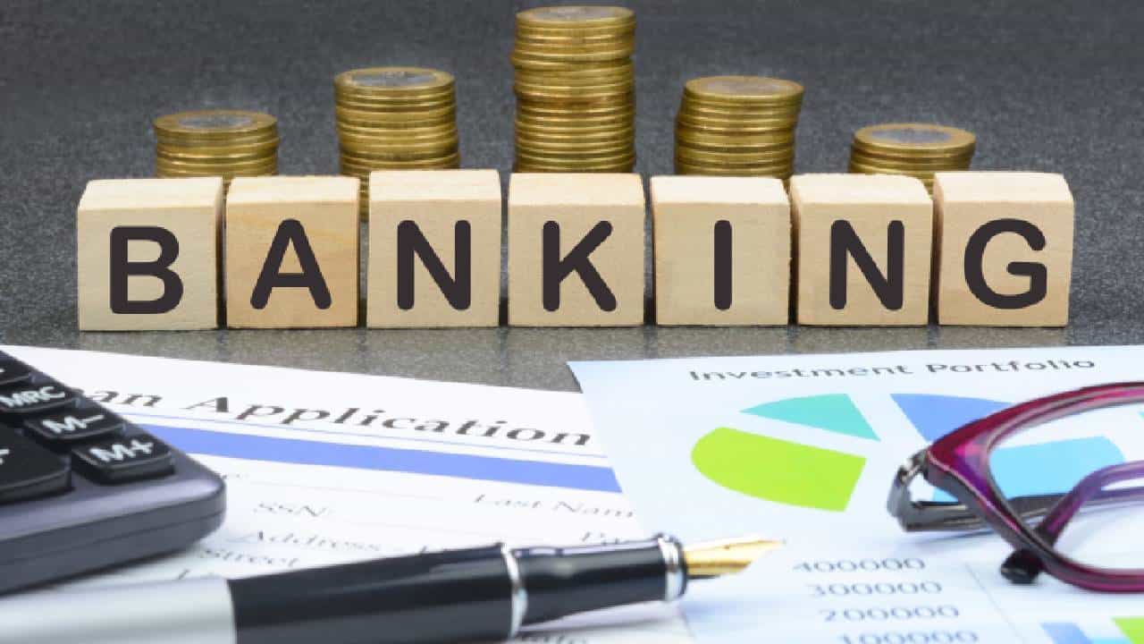 Bank Account Inoperative: രണ്ട് വർഷമായി നിങ്ങളുടെ ബാങ്ക് അക്കൗണ്ട് പ്രവര്ത്തനരഹിതമാണോ? അക്കൗണ്ട് എങ്ങനെ വീണ്ടെടുക്കാം? Bank Account Inoperative: രണ്ട് വർഷമായി നിങ്ങളുടെ ബാങ്ക് അക്കൗണ്ട് പ്രവര്ത്തനരഹിതമാണോ? അക്കൗണ്ട് എങ്ങനെ വീണ്ടെടുക്കാം?