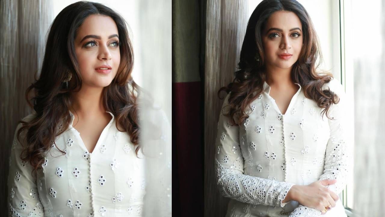 Bhavana: ‘അഭിനയത്തിലേക്ക് തിരിച്ചു വരണം എന്ന് ആലോചിച്ചിരുന്നില്ല; വരാന് കാരണം ആ നടന്’; ഭാവന Bhavana: ‘അഭിനയത്തിലേക്ക് തിരിച്ചു വരണം എന്ന് ആലോചിച്ചിരുന്നില്ല; വരാന് കാരണം ആ നടന്’; ഭാവന
