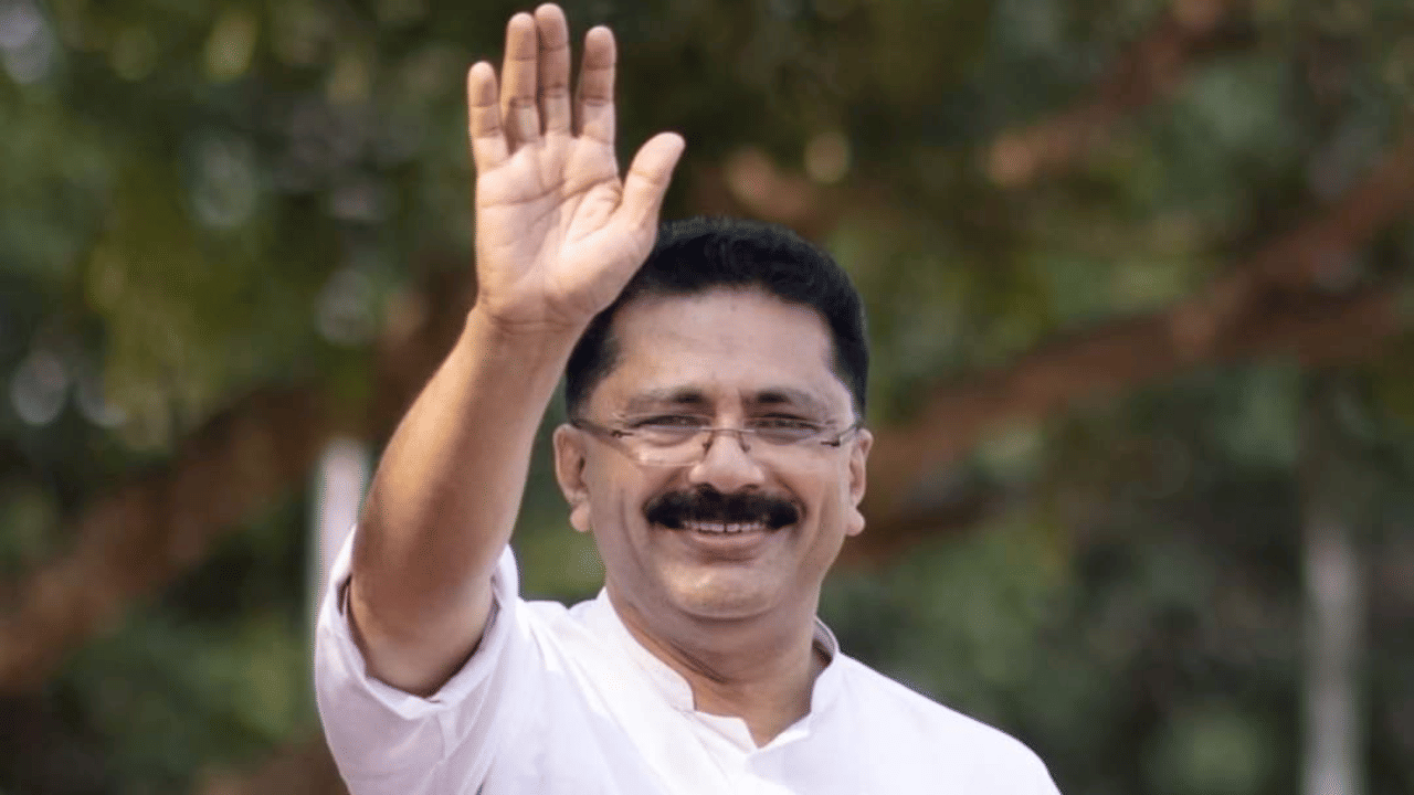 KT Jaleel: ‘ഇനി തെറിക്കാനുള്ളത് വൻസ്രാവിന്റെ കുറ്റി; വൈകാതെ അതും തെറിക്കും; മുഖ്യമന്ത്രിക്ക് അഭിനന്ദനങ്ങൾ’; കെ.ടി.ജലീൽ