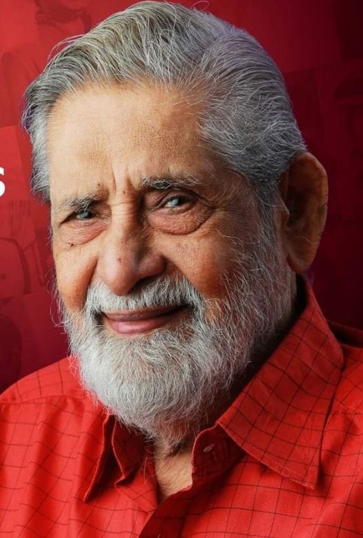 1959-ലാണ് നാഷണൽ സ്‌കൂൾ ഓഫ് ഡ്രാമയുടെ ആദ്യ ബാച്ചിലേയ്‌ക്ക് തെരഞ്ഞെടുക്കപ്പെട്ട ഏക മലയാളിയാണ് മധു.അഭിനയ ജീവിതത്തിനു പുറമെ പന്ത്രണ്ടോളം സിനിമകൾ സംവിധാനം ചെയ്ത മധു പതിനാറോളം ചിത്രങ്ങൾ നിർമിക്കുകയും ചെയ്തു. (image credits:facebook)