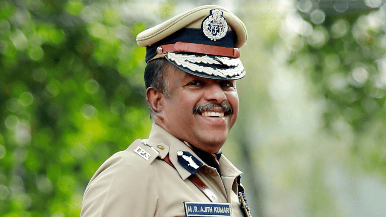 ADJP Ajith kumar issue: എ.ഡി.ജി.പി മുതിർന്ന ആർ.എസ്.എസ് നേതാവിനെ കണ്ടെന്ന് സ്പെഷ്യൽ ബ്രാഞ്ച്