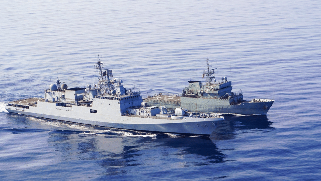 Indian Navy Recruitment 2024: നേവിയിൽ ഓഫീസറാകാം; അവിവാഹിതരായ വനിതകൾക്കും യുവാക്കൾക്കും സുവർണാവസരം Indian Navy Recruitment 2024: നേവിയിൽ ഓഫീസറാകാം; അവിവാഹിതരായ വനിതകൾക്കും യുവാക്കൾക്കും സുവർണാവസരം