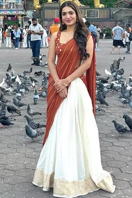 ദാവണിയുടെ ഫാഷൻ വീണ്ടുമെത്തിയ കാലത്ത് ഒരു മോഡേൺ ദാവണി സെറ്റ് തയ്യാറാക്കാം - ഫോട്ടോ -NEWS9