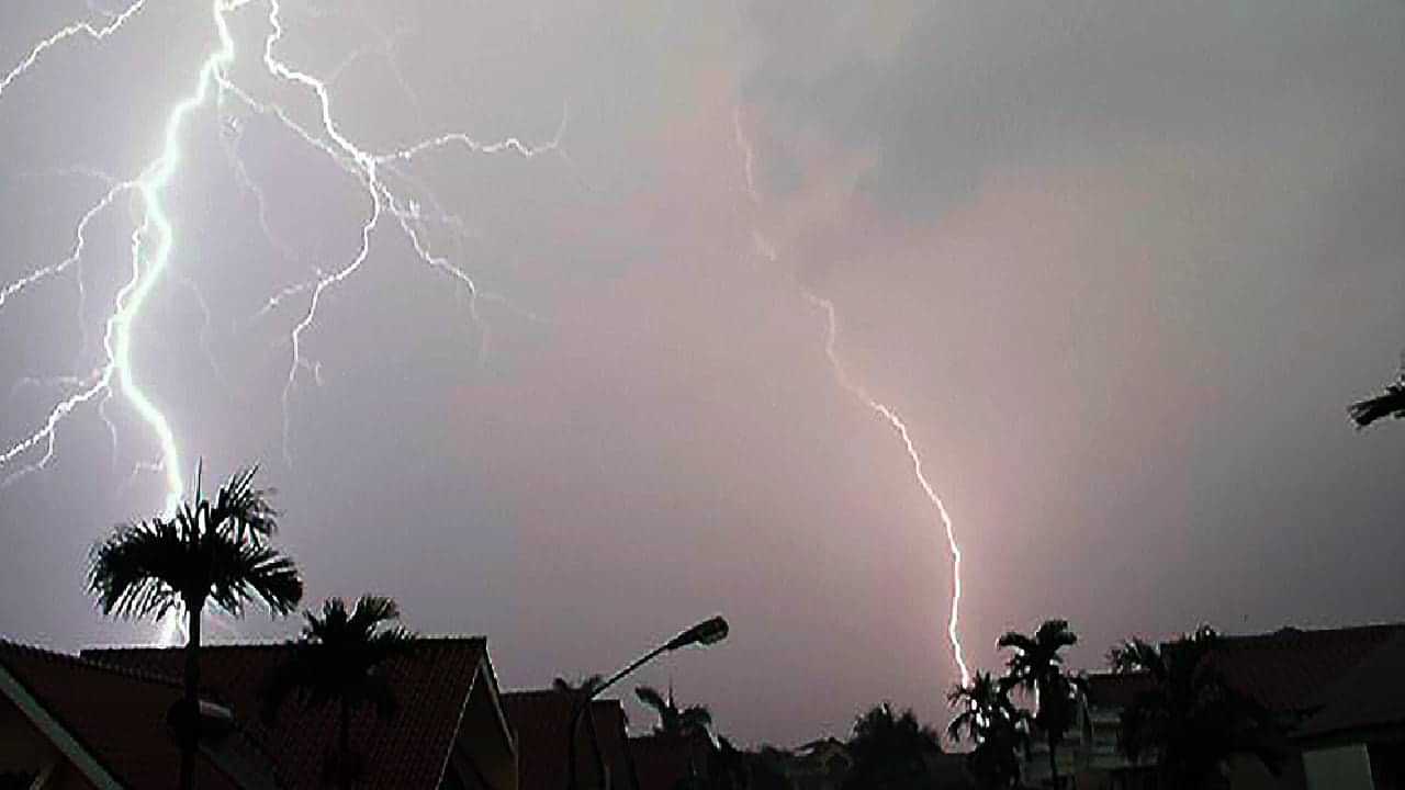 Rain Alert Update: സംസ്ഥാനത്തെ മഴ മുന്നറിയിപ്പിൽ മാറ്റം; നാളെ ആറ് ജില്ലകളിൽ യെല്ലോ അലർട്ട്