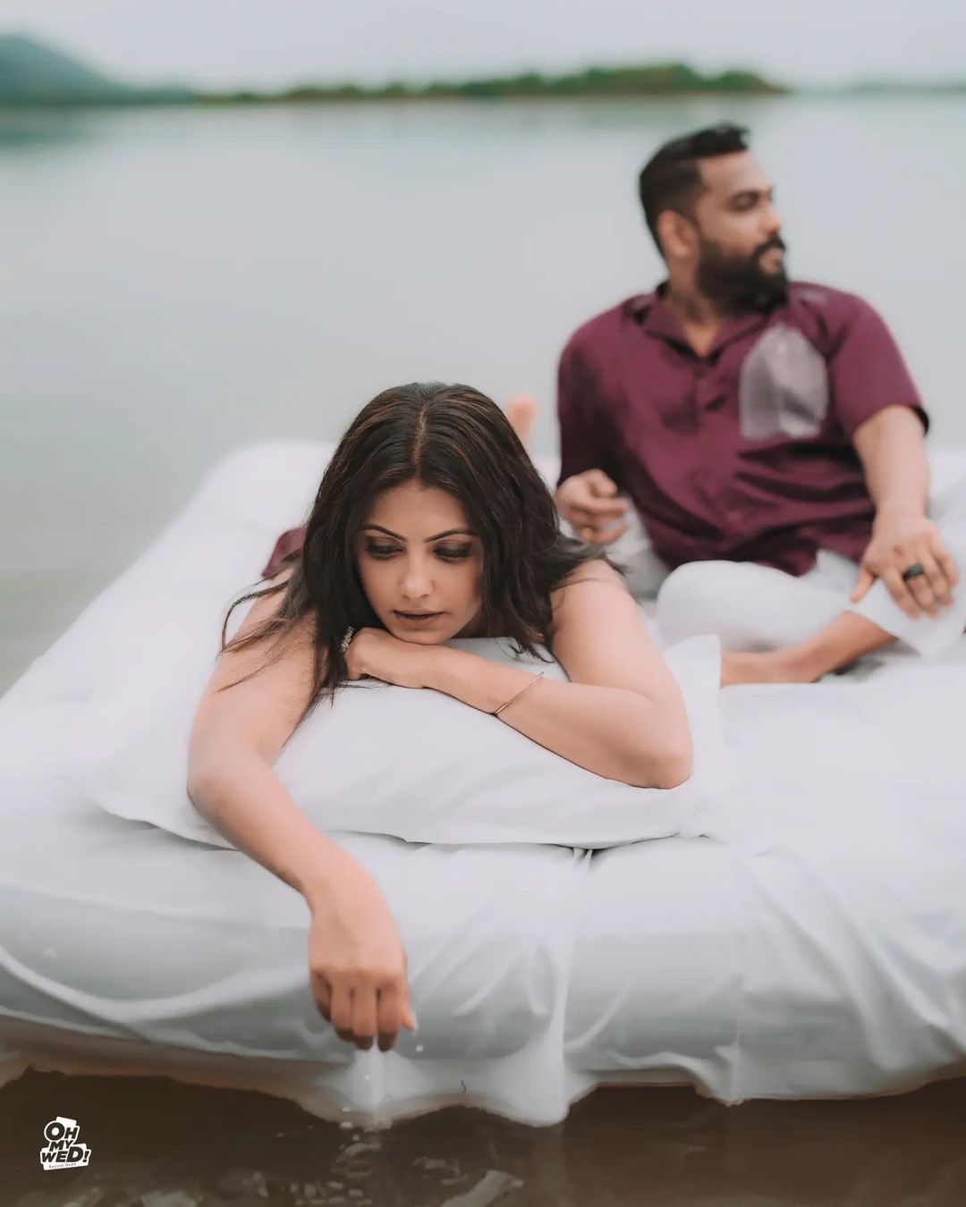 ഓ മൈ വെഡ് ക്യാപ്ച്ചർ ക്രൂ ആണ് ഫോട്ടോഷൂട്ട് എടുത്തിരിക്കുന്നത്. ഷഫ്നയാണ് മേക്കോവറിനു പിന്നിൽ. ചിത്രങ്ങൾ പകർത്തിയിരിക്കുന്നത് അഭിരാജ്. ചിത്രങ്ങൾ വൈറലായതിനു പിന്നാലെ നിരവധി പേരാണ് ചിത്രങ്ങൾക്ക് കമന്റുമായി എത്തുന്നത്. (കടപ്പാട്: ഇൻസ്റ്റാ​ഗ്രാം)