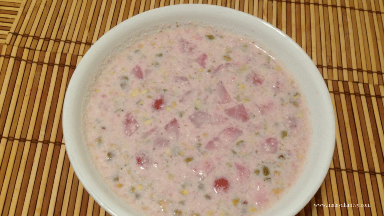 സ്ട്രോബെറി -10 എണ്ണം,  പാൽ -1 ലിറ്റർ,  ചൗവരി- 200 ഗ്രാം, ഏലയ്ക്കാ പൊടി -1 സ്പൂൺ, പഞ്ചസാര -1/2 കിലോ,  നെയ്യ് -200 ഗ്രാം,  അണ്ടിപ്പരിപ്പ് -100 ഗ്രാം, ഉണക്ക മുന്തിരി -100 ഗ്രാം എന്നിവയാണ് സ്ട്രോബറി പായസം തയ്യാറാക്കാൻ ആവശ്യമായ ചേരുവകൾ.