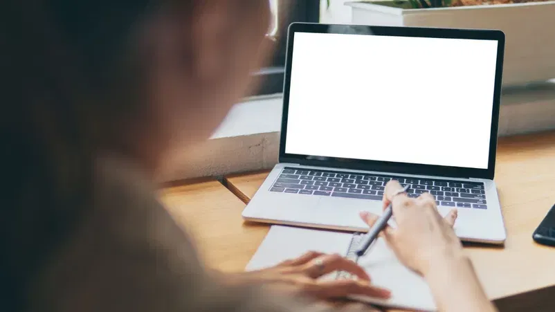 മാർക്ക് ശതമാനം കണക്കാക്കുന്നത് വളരെ എളുപ്പമാണ്. ഇതിന്  100 × ( തുല്യമായതോ അല്ലെങ്കിൽ റെ സ്കോറോ ഉള്ള വിദ്യാർത്ഥികളുടെ എണ്ണം/  സെഷനിലുള്ള ആകെ വിദ്യാർത്ഥികളുടെ എണ്ണം) എന്ന ഫോർമുല ഉപയോ​ഗിച്ചാൽ മതി.  ‌( ​IMAGE -  FREEPIK)