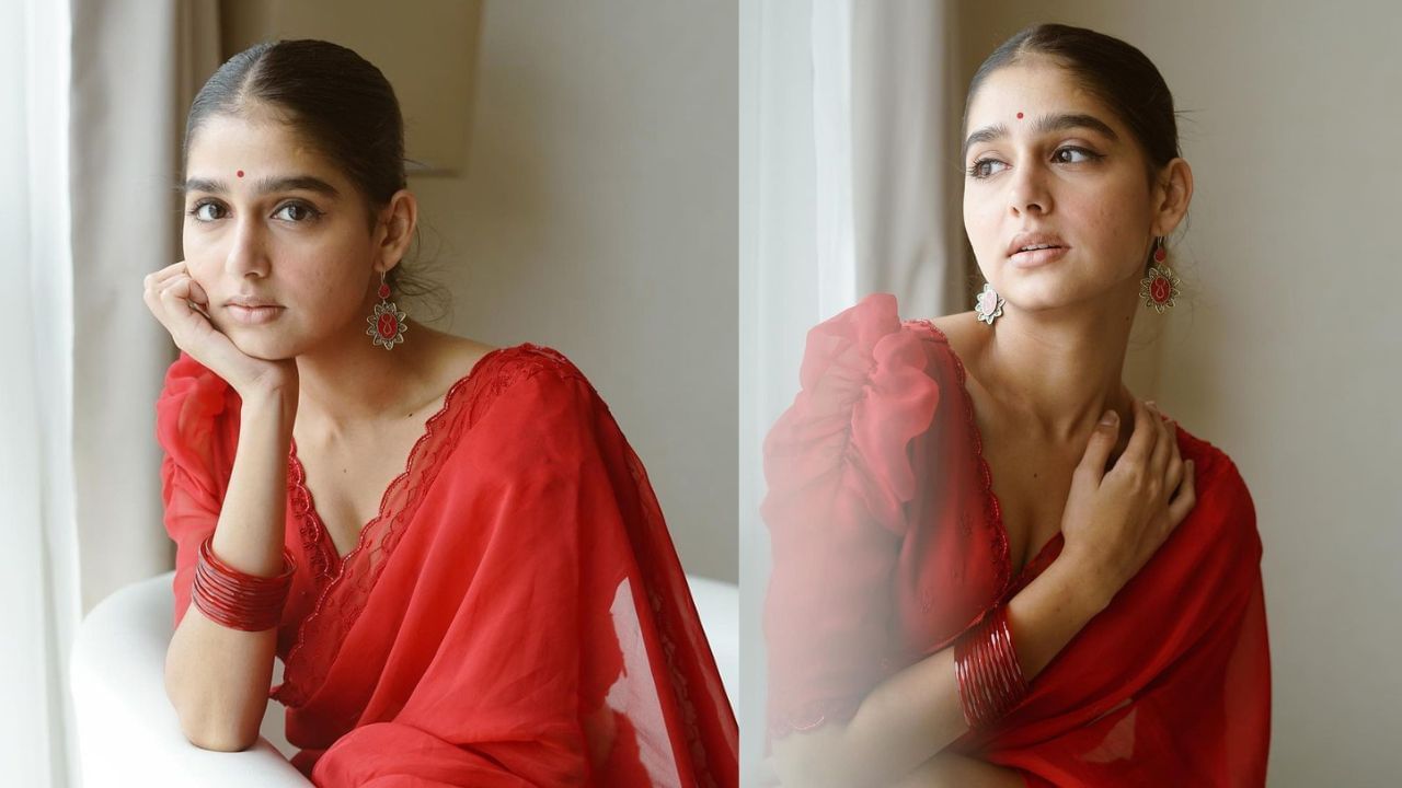 തന്റെ വീഡിയോ കാണുമ്പോൾ മാത്രമല്ല, പലരുടെയും അങ്ങനെയുളള വീഡിയോകൾ കാണുമ്പോൾ തനിക്ക് ബുദ്ധിമുട്ടുണ്ടാകാറുണ്ടെന്നും എന്നാൽ  ഇതൊരു ട്രെൻഡാണെന്നുമാണ് അനശ്വര പറയുന്നത്.ഒരു വേദിയിൽ ഇരിക്കുമ്പോൾ പോലും പല താരങ്ങളുടെയും തലയ്ക്ക് മുകളിലായിരിക്കും ക്യാമറ വയ്ക്കുന്നത്. ഈ ഒരു പ്രശ്നമുളളതുകൊണ്ട് ഒരു പൊതുപരിപാടിയിലോ അല്ലെങ്കിൽ പുറത്തെവിടെയെങ്കിലും പോകുമ്പോൾ വസ്ത്രധാരണത്തിൽ നന്നായി ശ്രദ്ധിക്കാറുണ്ടെന്നു അനശ്വര പറഞ്ഞു.(image credits: instagram)