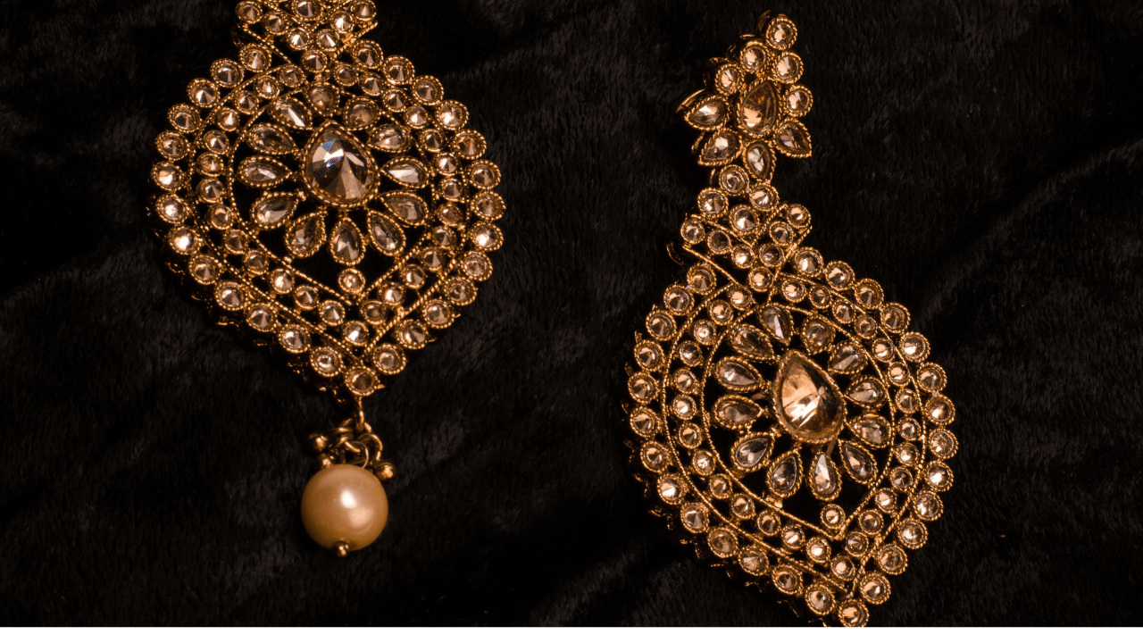 ഇന്നലെ റെക്കോർഡ് ഉയരത്തിലെത്തിയ സംസ്ഥാനത്തെ സ്വർണ്ണ വിലയിൽ ഇന്ന് മാറ്റമില്ല. പവന് 56,960 രൂപയും, ഗ്രാമിന് 7,120 രൂപയുമാണ് വില. (ഫോട്ടോ കടപ്പാട് : getty images)