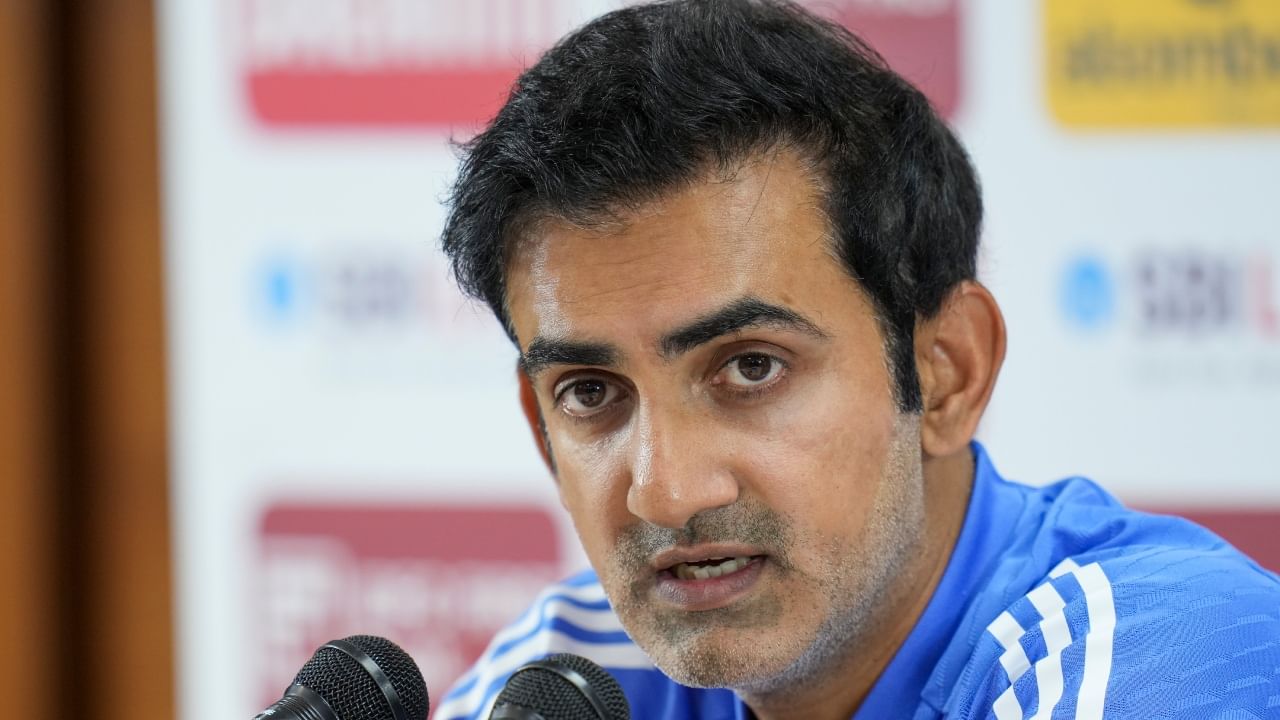 Ind vs Nz : ‘സോഷ്യൽ മീഡിയ പറയുന്നതിൽ കാര്യമില്ല’; രാഹുലിനെ പിന്തുണയ്ക്കുമെന്ന് ഗംഭീർ; സർഫറാസ് തന്നെ പുറത്തിരുന്നേക്കും? Ind vs Nz : ‘സോഷ്യൽ മീഡിയ പറയുന്നതിൽ കാര്യമില്ല’; രാഹുലിനെ പിന്തുണയ്ക്കുമെന്ന് ഗംഭീർ; സർഫറാസ് തന്നെ പുറത്തിരുന്നേക്കും?