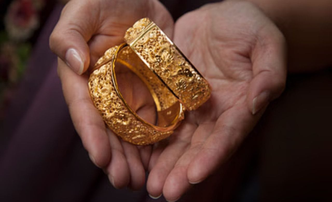 ഒക്ടോബര്‍ പത്തിനായിരുന്നു ഈ മാസത്തെ ഏറ്റവും കുറഞ്ഞ സ്വര്‍ണനിരക്ക്. അന്ന് 56,000 രൂപയായിരുന്നു ഒരു പവൻ സ്വർണത്തിന്റെ വില. (Image Credits: Natalie Fobes)