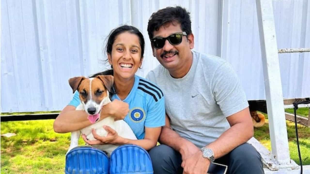 Jemimah Rodrigues : പ്രാർത്ഥാനായോഗങ്ങൾക്കാണ് ക്ലബ് ഉപയോഗിച്ചത്, മതപരിവർത്തനം നടത്തിയിട്ടില്ല; പ്രതികരിച്ച് ജമീമ റോഡ്രിഗസിൻ്റെ പിതാവ് Jemimah Rodrigues : പ്രാർത്ഥാനായോഗങ്ങൾക്കാണ് ക്ലബ് ഉപയോഗിച്ചത്, മതപരിവർത്തനം നടത്തിയിട്ടില്ല; പ്രതികരിച്ച് ജമീമ റോഡ്രിഗസിൻ്റെ പിതാവ്