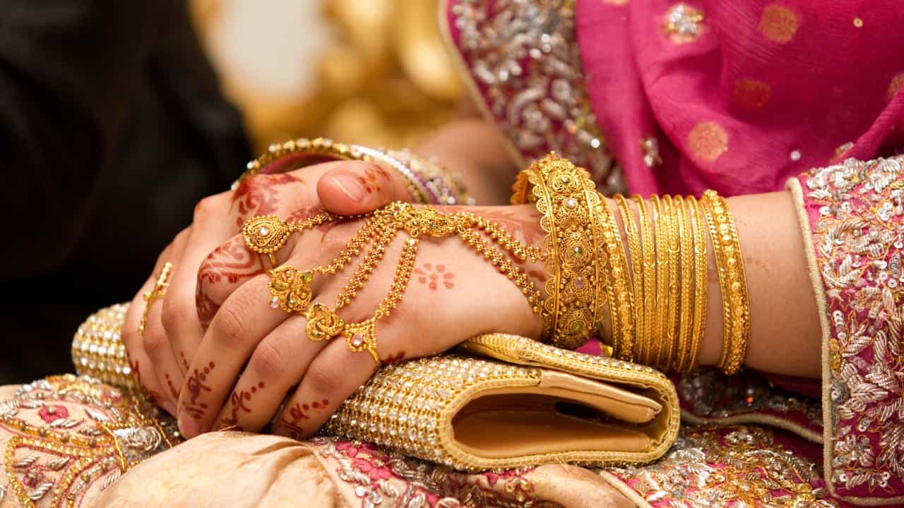 Kerala Gold Rate: സ്വര്‍ണമോഹങ്ങള്‍ക്ക് വിട, വില വീണ്ടും കുതിച്ചു; വെള്ളിവിലയില്‍ ഇടിവ്